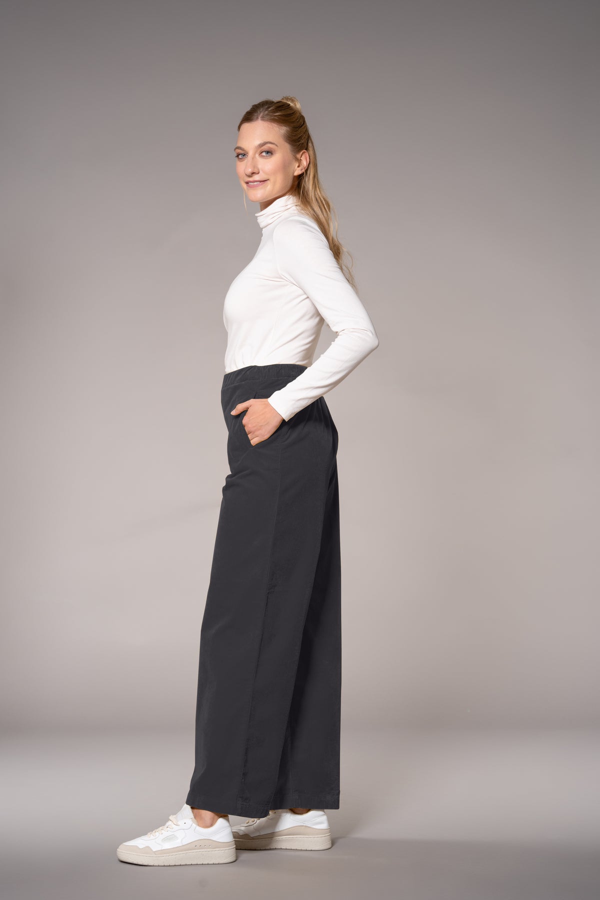 fv-Ma:ry Wide Leg | High Waist | Wide Corduroy