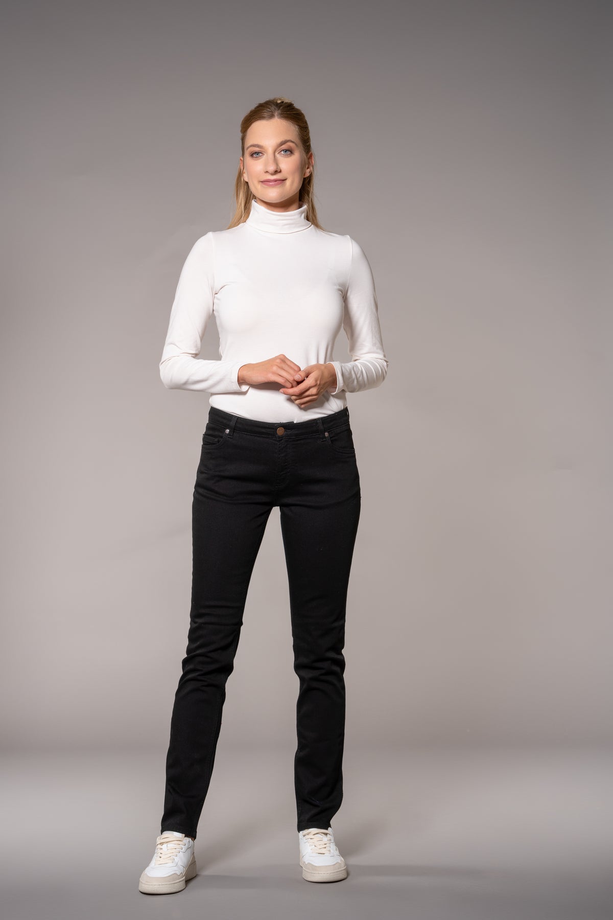 fv-Sve:nja | SlimFit | Medium Waist