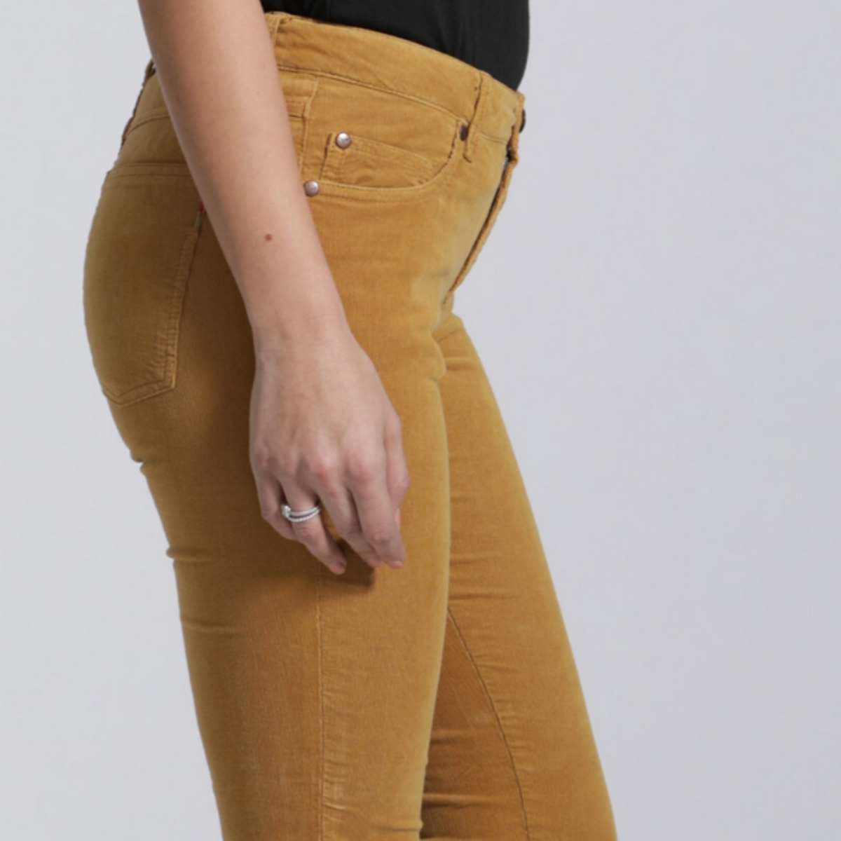 fv-Sve:nja | SlimFit | Medium Waist | Feincord